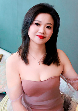 Date the member of your dreams: China member Qin from Hefei