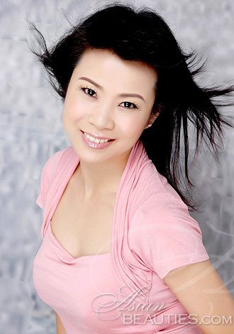 Enjoy browsing our photo gallery! Take a look at exotic mail order bride Shunli (Yoyo)