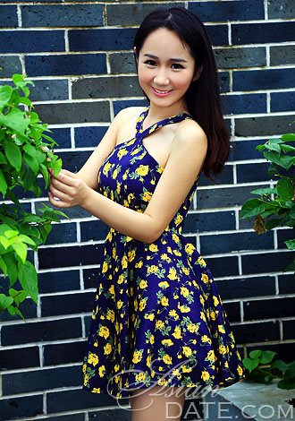 Eastern Asian American Member Yuexuan From Guiyang 25 Yo Hair Color Brown